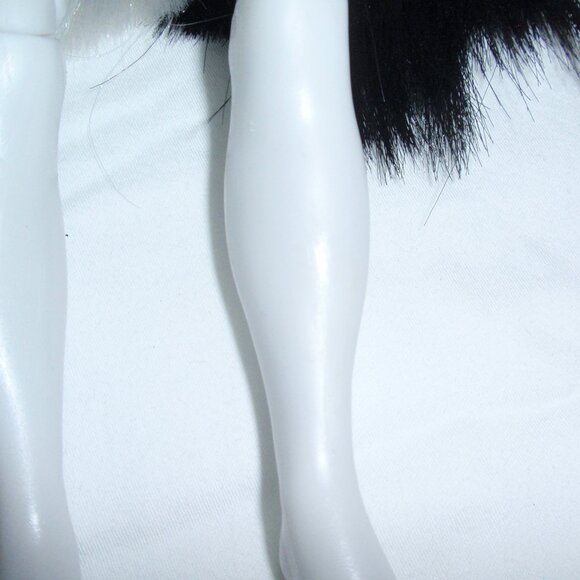 Rainbow Shadow High Heather Grayson Fashion Doll - Picture 11 of 16